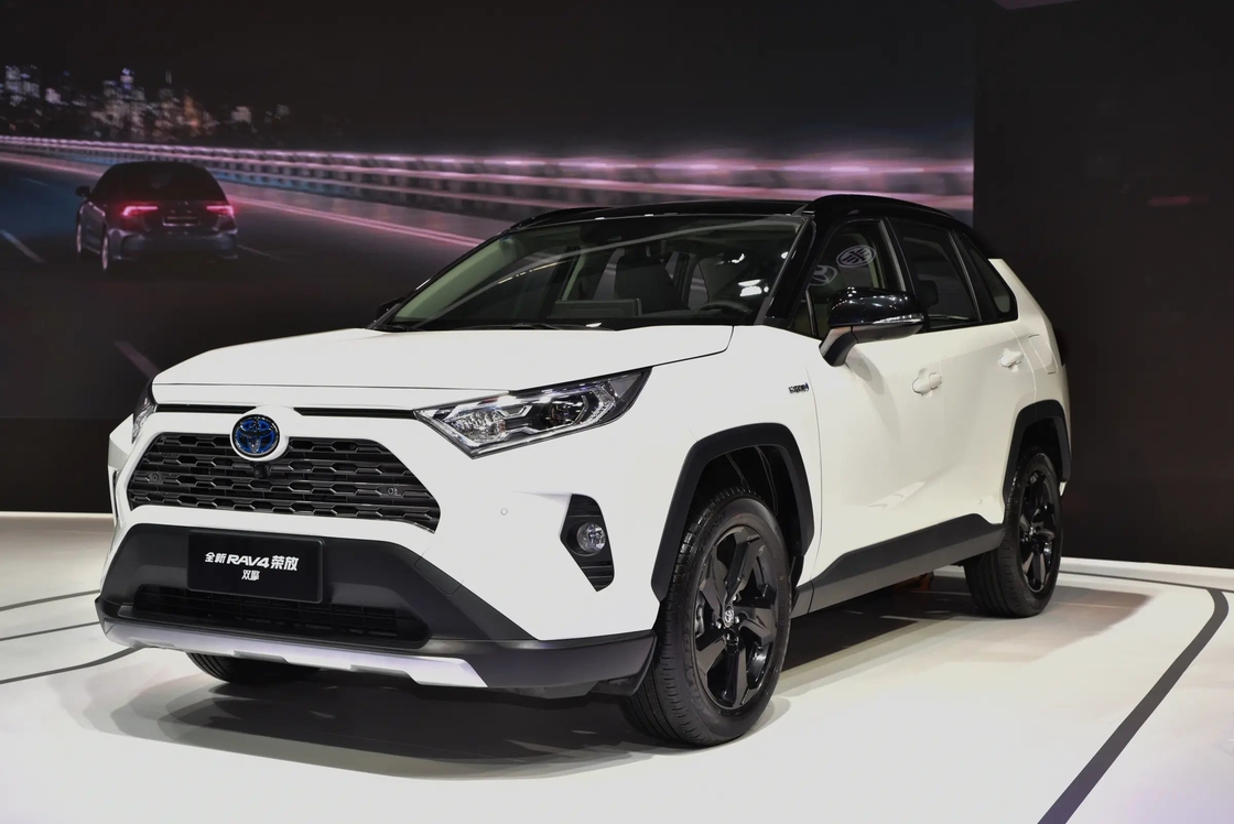 Kompakter RAV4 Toyota Benzin SUV 2.0L 2.5L Motor FWD AWD 5 Sitzplätze