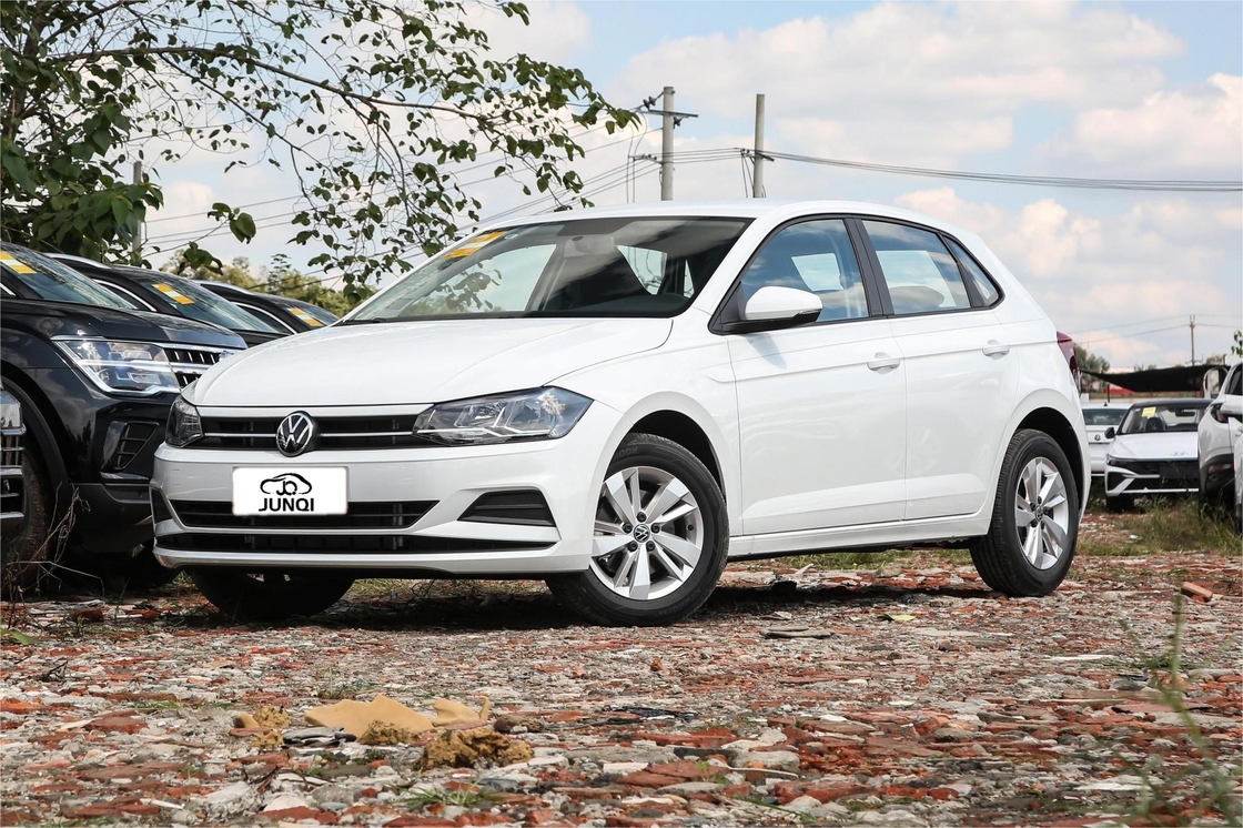 5 Türen 5 Sitz Volkswagen Benzinwagen Subkompact mit durchdachtem Design und Layout