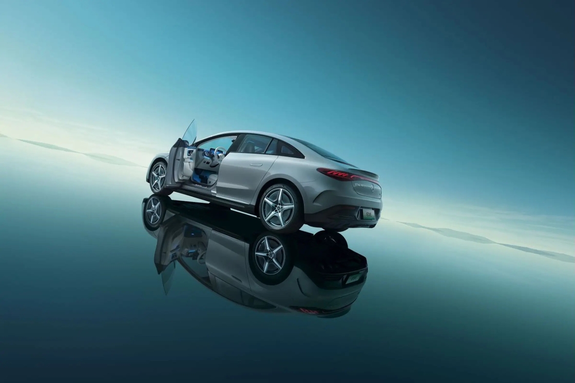 EQE 350 Mercedes Benz Elektrofahrzeug 5 Sitzplätze Hochleistungs-Elektroauto 180km/h