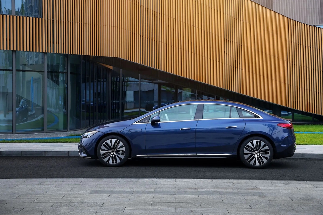Rein elektrische EV-SUV Mercedes Benz EQE 350 4MATIC Elektroautos Neue Energiefahrzeuge