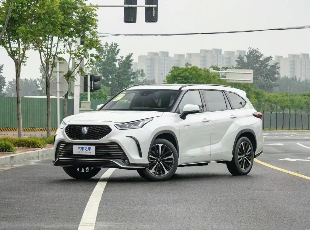 Toyota Crown Land Release Lufang Elektroauto Allradantrieb EV 155 mph Höchstgeschwindigkeit