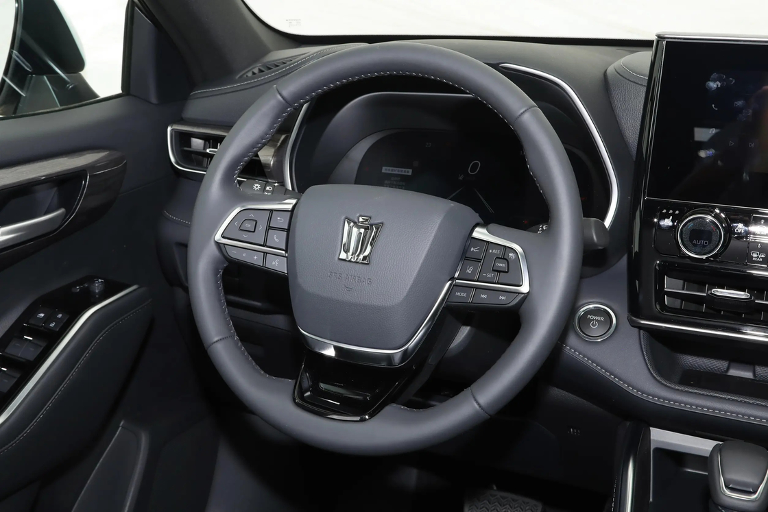 Limousine Typ Hybrid Toyota Elektroauto 4 Türen 5 Sitzplätze Toyota Crown Land Release