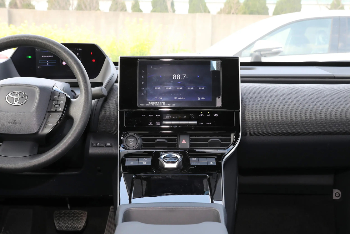 250 Meilen Reichweite Toyota SUV Elektroauto 5 Sitzplätze Pure Electric Toyota Bz 4X Auto