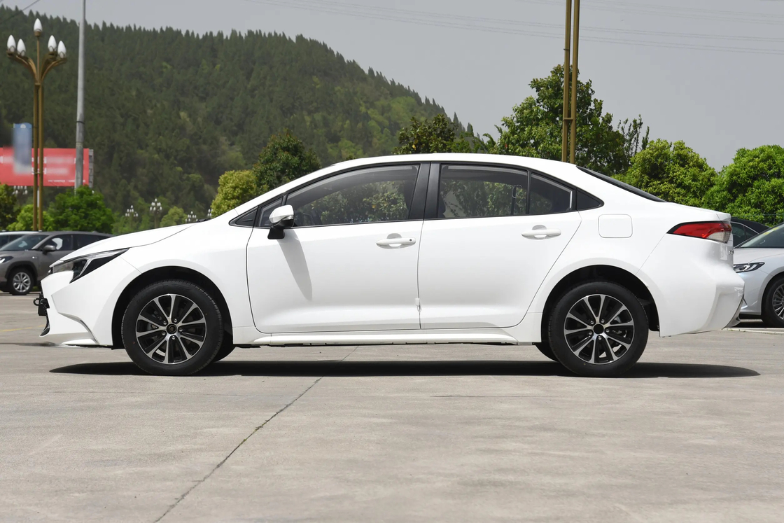 Sedan Typ Toyota Elektroauto 101KW 1.8L 98HP L4 Hybridmotor