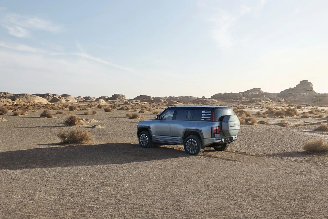 Neuer Off-Road Jeep Elektro-SUV 4X4 Fahrzeug BYD Yangwang U8 Aufsuchendes Auto