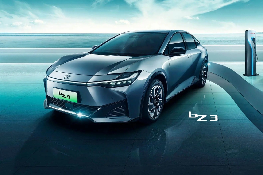 Mittelgroße Toyota Elektrische Limousine 517km Elite PRO Pure Electric Toyota Bz3 EV