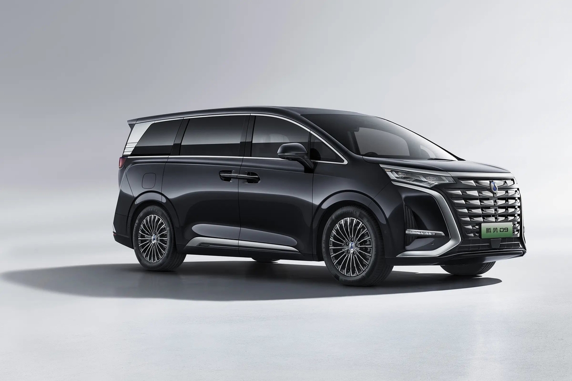 402 km BYD Elektroauto Linksfahrt 4 Tür 5 Sitz SUV Intelligent BYD Denza D9 EV