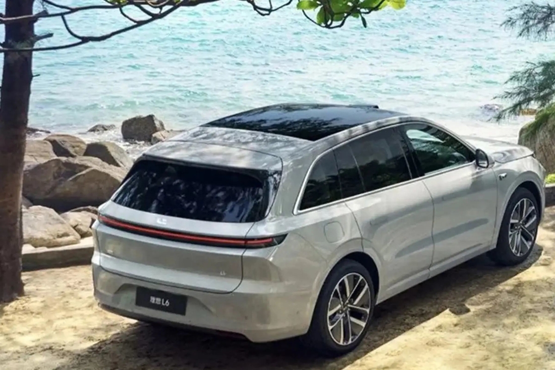 LixiangL6 Hochleistungs-SUV mit 1,5 Tonnen Reichweitenverlängerung und 1390 km Reichweite für und Transportlösungen für weltweit