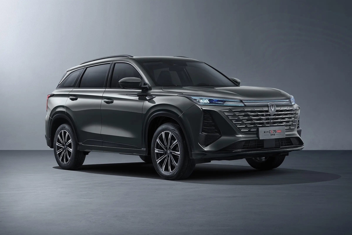 Benzinbrennstoff Typ Changan CS75 Plus Schwarzer SUV mit 5 Sitzplätzen