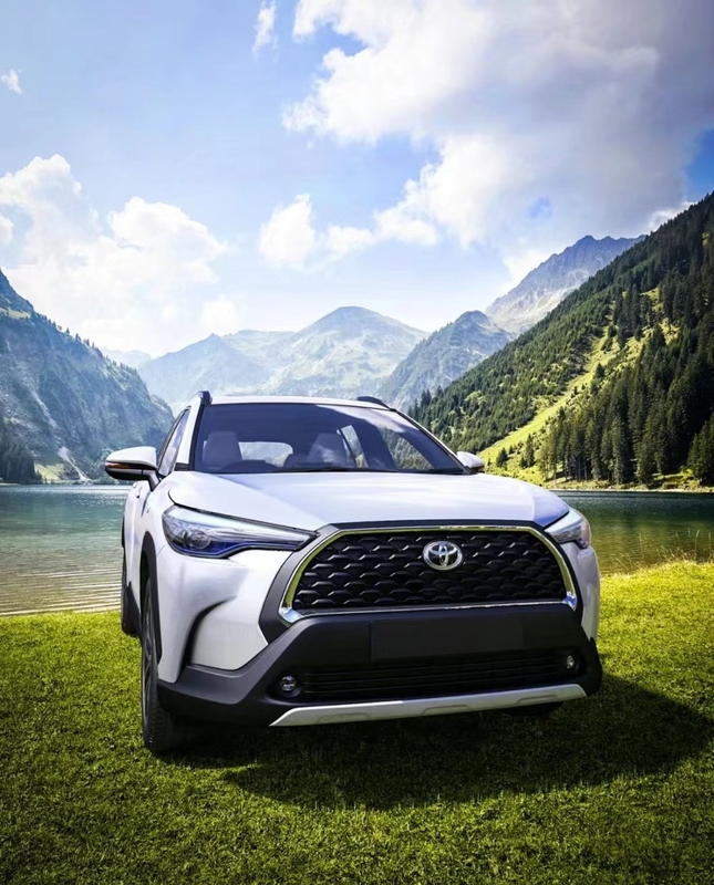 Mittlerer Toyota Benzin Car Corolla FWD für tägliche Fahrten und Wochenendfahrten