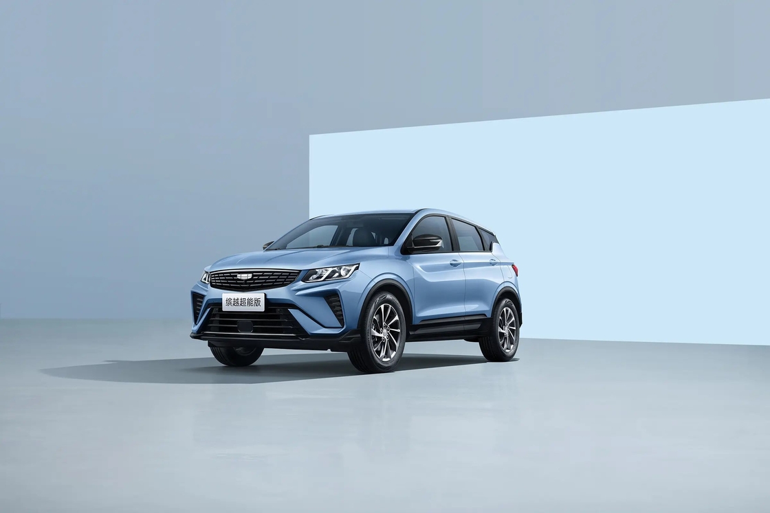 Geely-Benzinwagen mit automatischer Klimaanlage und Ledersitzen für komfortables Fahren