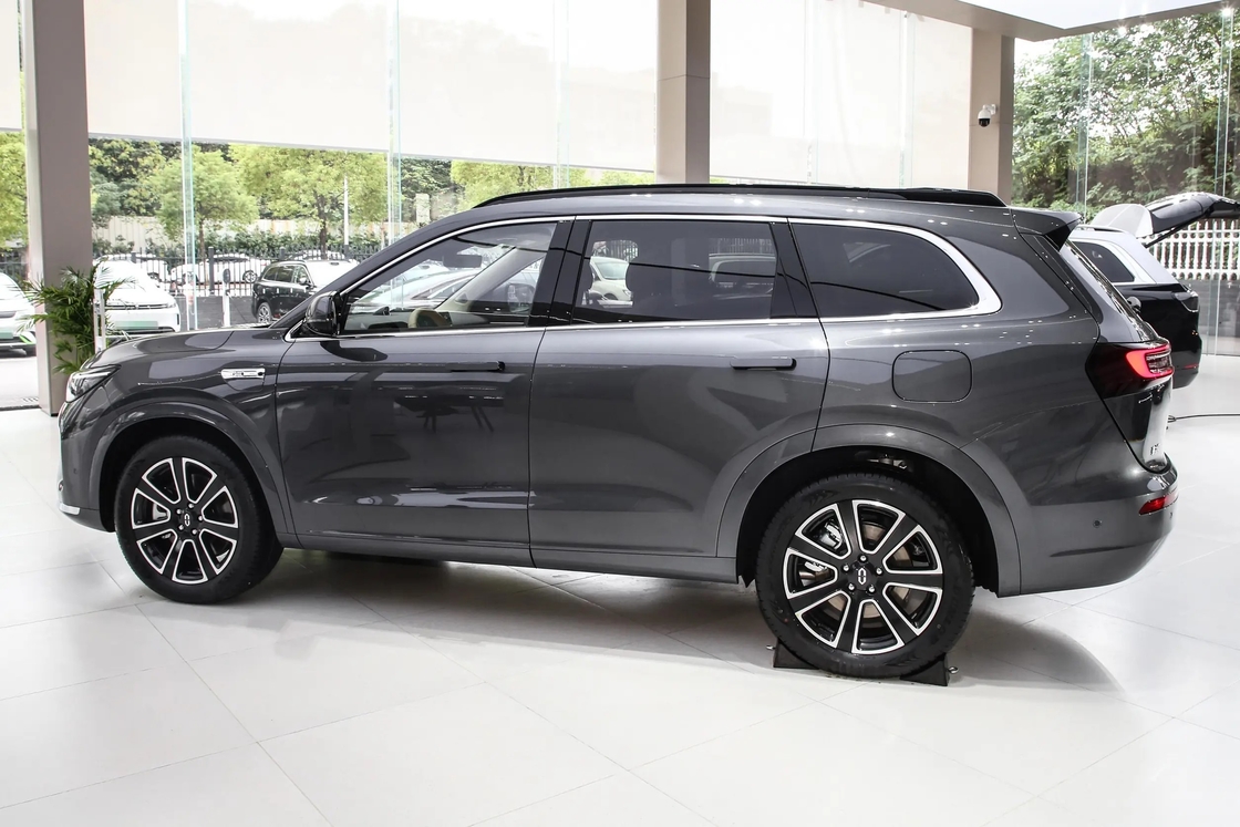 2025 AITO M7 Hybrid SUV Neues Energiefahrzeug von Hua~wei Auto Seres Off-Road Elektroauto Energieeffizienz