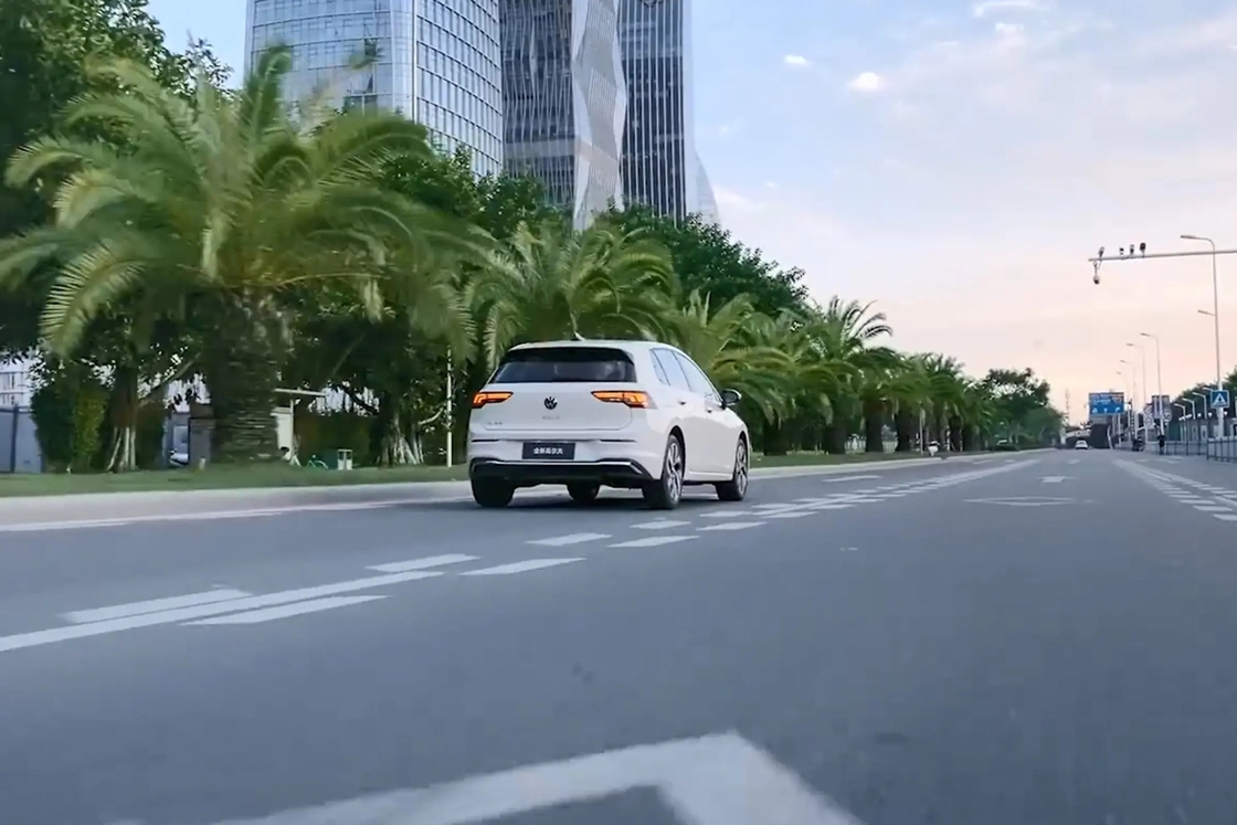 2024 Hochleistungswagen VW Volkswagen Golf 8 200 280 TSI DSG R-Line Hatchback Limousine Benzinwagen Hergestellt in China Neuwagen zum Verkauf
