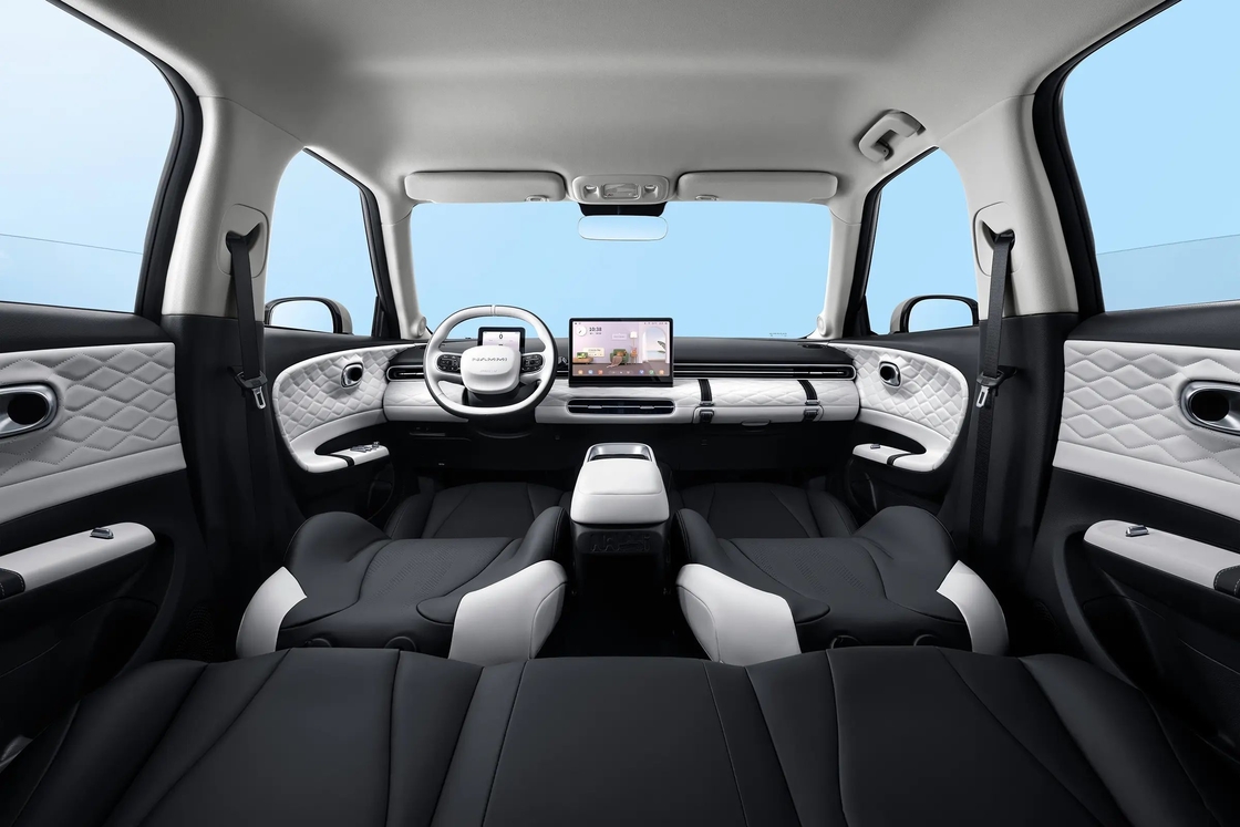 2024 Neue Ankunft Kleines Elektrofahrzeug EV Dongfeng Box Nammi 01 330km RHD Nano 01 mit Gewährleistung Rechtslenker Auto