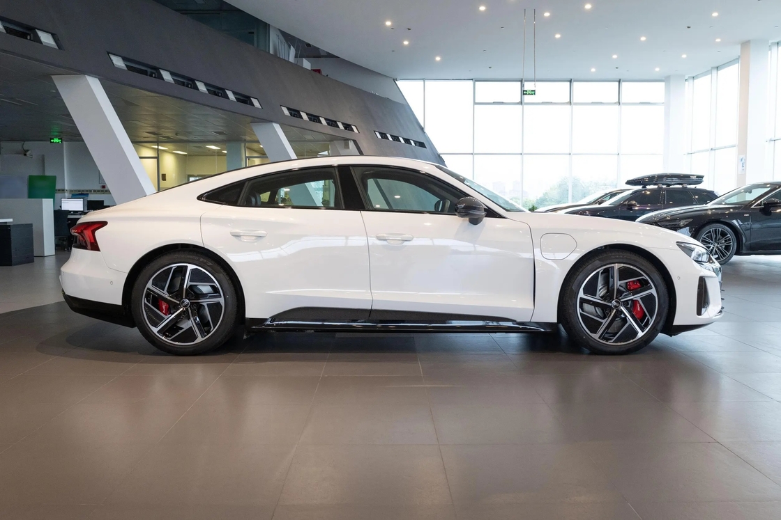 Spot 2022 Neue Energie Au Di E Tron Hochgeschwindigkeitssport Elektroauto Au Di Etron Gebrauchtes Neues Auto Rs Au Di E-tron Gt Auto