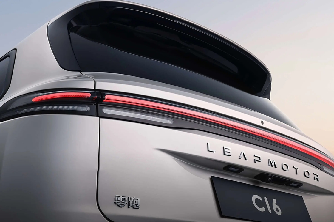 2024 High Quality Leapmotor C16 2024 Extended Range Fahrzeug 5-Türer 6-Sitzer SUV Billiges Elektroauto für Familien