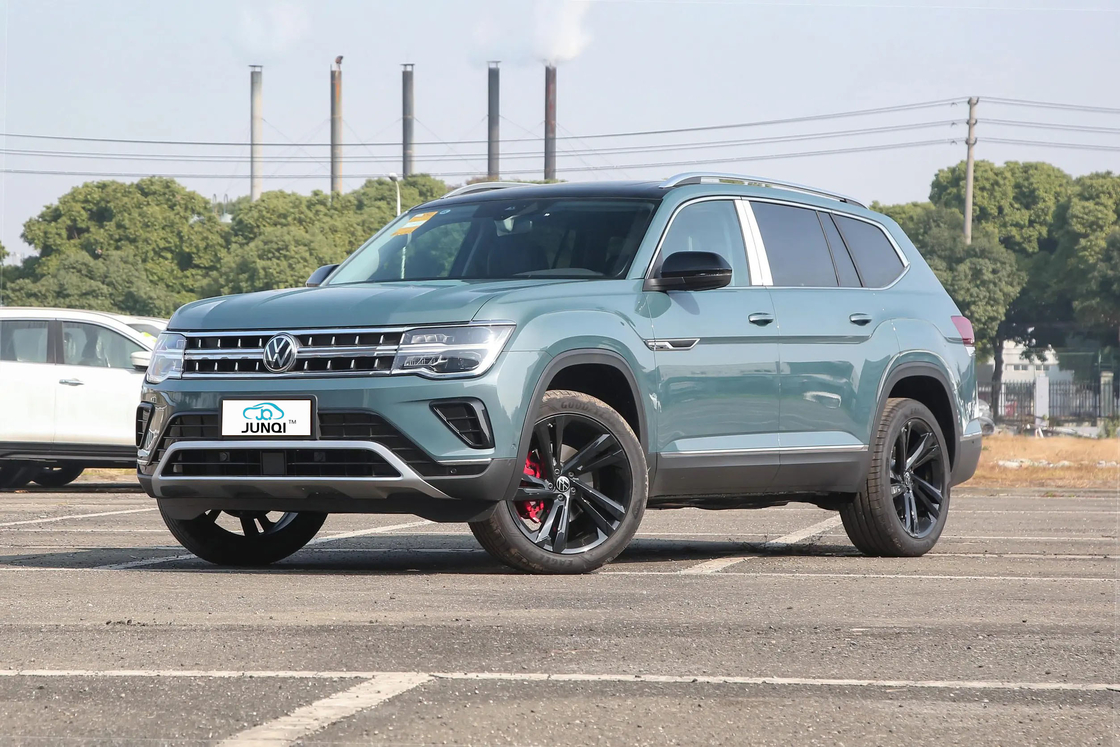 China Gebrauchtwagen VW Touron 2.5T-A/MT-530 4WD Flaggschiff-Version 7-Sitzer Großraum-SUV